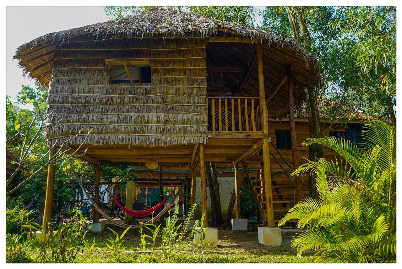 Mama Clares Hotel Sihanoukville Bagian luar foto