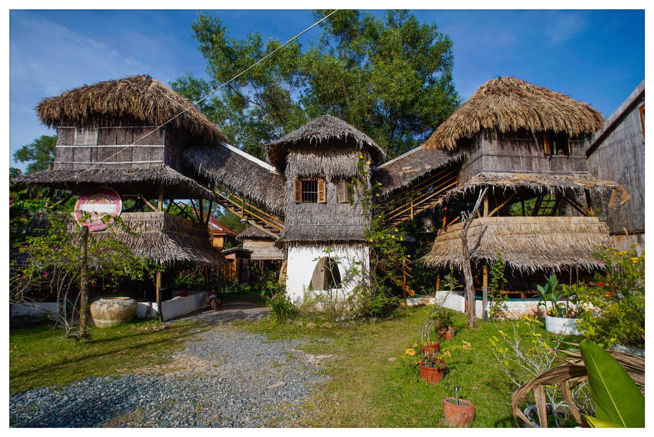 Mama Clares Hotel Sihanoukville Bagian luar foto