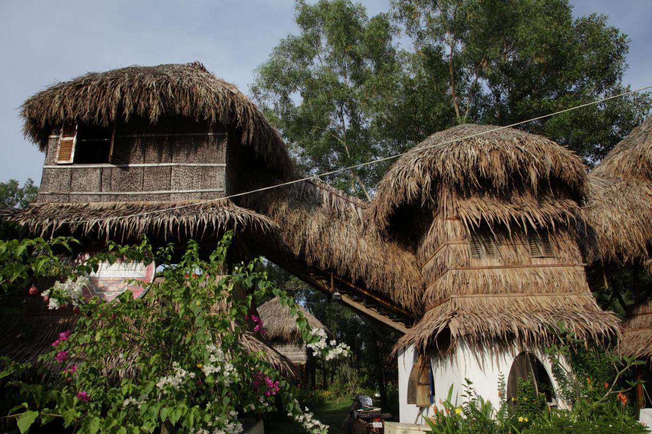 Mama Clares Hotel Sihanoukville Bagian luar foto